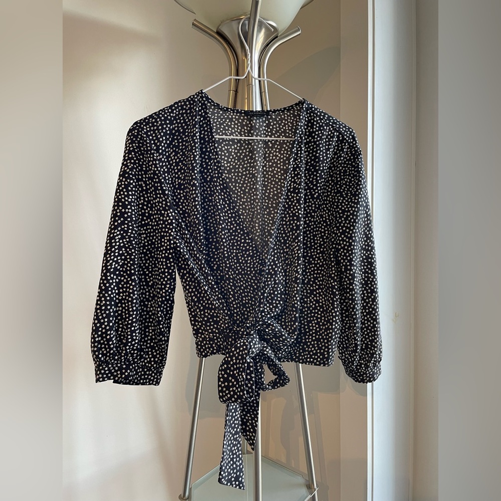 Dynamite - Wrap Top - Black & White Floral Pattern - Size Small